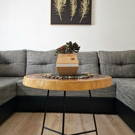 2 Bedroom Apartment Ljubica Sinj Εξωτερικό φωτογραφία