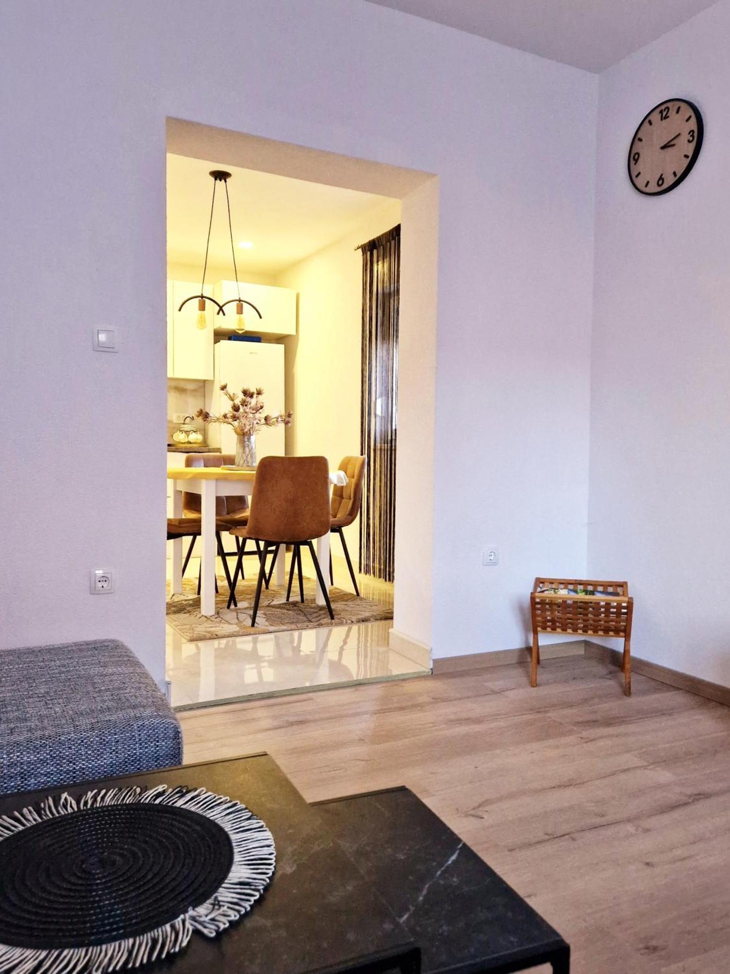 2 Bedroom Apartment Ljubica Sinj Εξωτερικό φωτογραφία